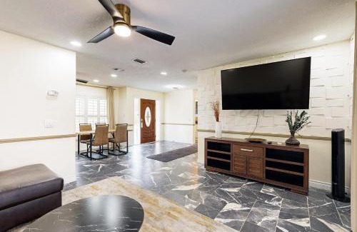 Beach Haven House | By the Beach - Main
