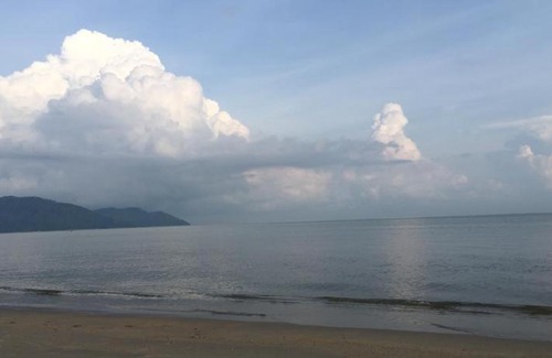 Batu Ferringhi Apartment | By The Sea Luxury Beachfront Resort 223