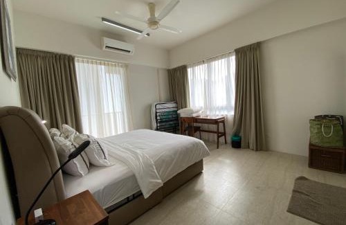 Batu Ferringhi Apartment | By The Sea@Side Seaview n Side Pool view #53A