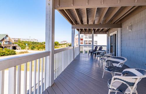 Kill Devil Hills House | By the Sea