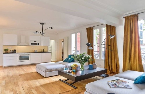 10th Arrondissement Apartment | By the water in the most beloved Parisian neighborhood-Canal St Martin