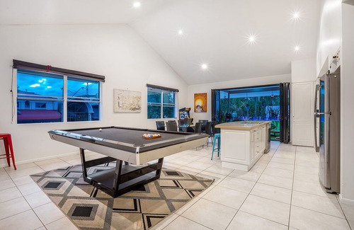 Byron Bay Apartment | Byron Bay Accom - 5/1 Marvel St - Absolute Marvel