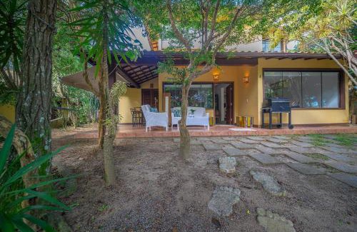 Humaita House | Bz86 Centro 600m da rua das pedras! Casa 4 suítes
