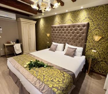 Castello Bed & Breakfast | Cà Dell'Arte Palace