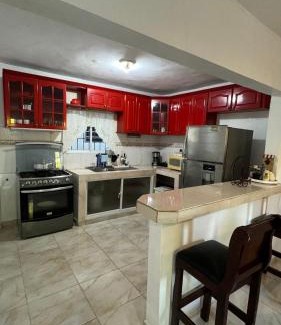 Villa Espana Apartment | Céntrico con wifi, luz,gas, TV y aire incluido