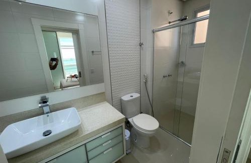 Governador Celso Ramos Apartment | Cód 21- Apartamento com vista frente mar!