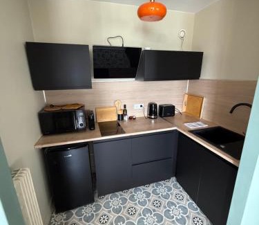 Quartier Vieux Marche-Cathedrale Apartment | Côté Seine
