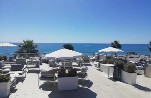 Villeneuve Loubet Beach Apartment | Côte d'Azur joli studio 50m plage, climatisation , parking.