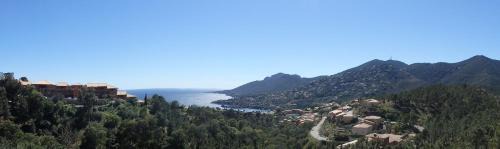 Theoule-Superieur Apartment | Côte d'Azur - Théoule - Miramar