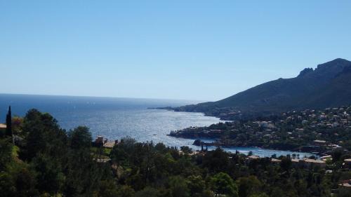 Theoule-Superieur Apartment | Côte d'Azur - Théoule - Miramar