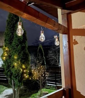 Manastireni House | Căsuța cu livadă