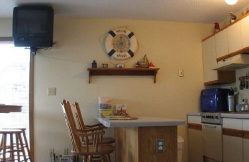 Osage Beach Condo | C 208 Cozy lakefront walk-in level condo!