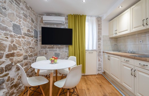 Split Apartment | C - beautiful modern apartment in the heart of Split