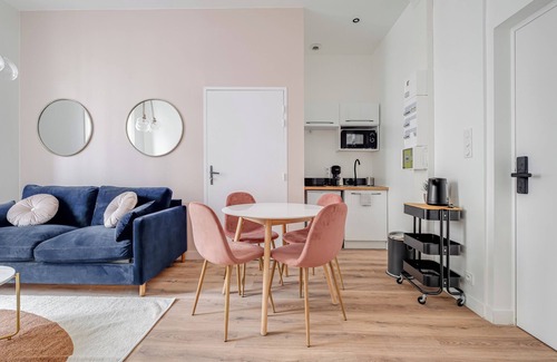 Saint-Etienne Apartment | C&C Blush Magnificent new "Blush" apartment