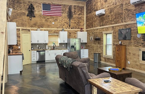 Burlington Cabin | C&S Outfitters Lodge next the Melvern and Flint Hills