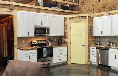 Burlington Cabin | C&S Outfitters Lodge next the Melvern and Flint Hills