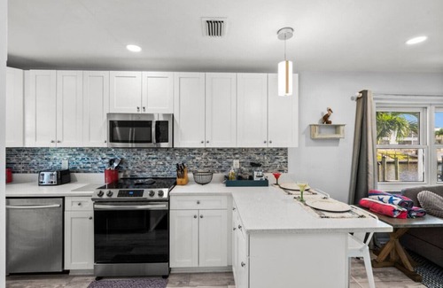Caloosahatchee Condo | #C Seatuit/Swim/Boat/Fish/Kayak/Relax/Vacay#C