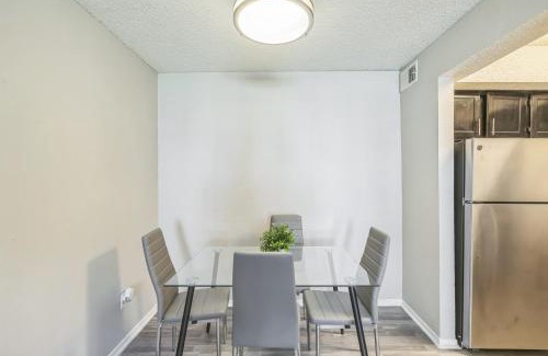 Bedford Apartment | C Springs 614 I Spacious 1 Bed 1 Bath