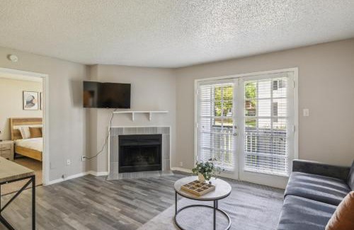 Bedford Apartment | C Springs 614 I Spacious 1 Bed 1 Bath