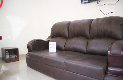 Brookefield Hotel | C Suites - Orange