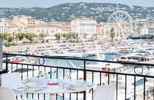 Le Suquet Apartment | C096 Apt overlooking the Old Port - Magical view !