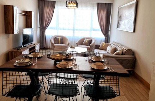 Bagcilar Apartment | C1-144 2+1 16.KAT · 2+1 House is 20 Minutes To The Airport ROSE1 .