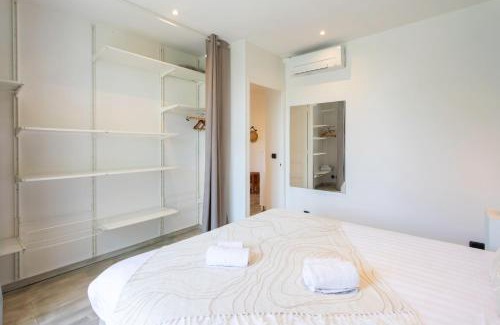 California - Pezou Apartment | C10 - 3P 10 min Palais Festivals & Sea - AC & Parking