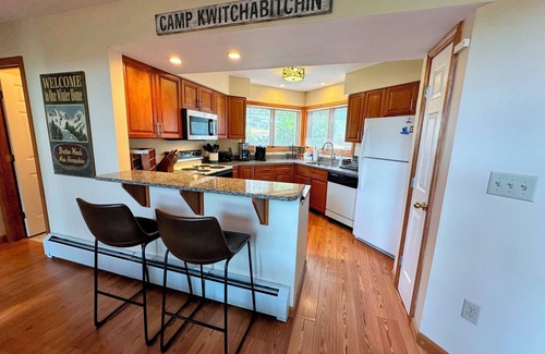 Bretton Woods House | C13 Beautiful Bretton Woods ski-in ski-out townhouse. Pool/gym passes!