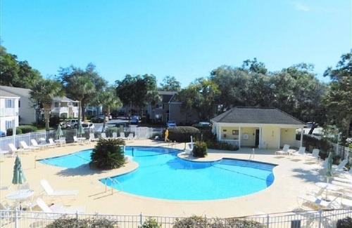 Saint Simons Island Condo | C2 Pet-friendly, 1 BR, 1 BA, sleeps 5