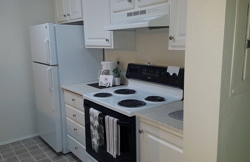 Overlake Apartment | C214 2 bed 2 bath 2nd/top floor of two story building
