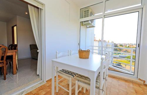 Ameijeira Apartment | C23 - Parkway Entrance Apartment in Lagos