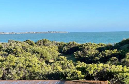 Waterhouse House | C4 Miles Beach Shack