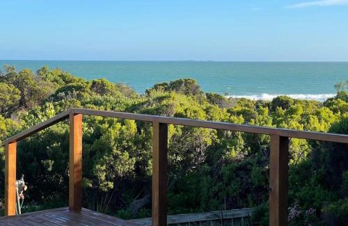 Waterhouse House | C4 Miles Beach Shack