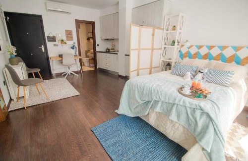 San Felipe Neri Apartment | C80 - Rustic Chic Studio Downtown