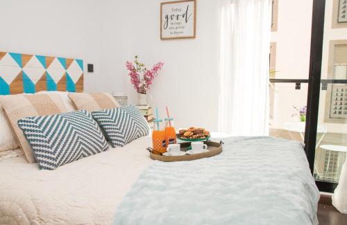 San Felipe Neri Apartment | C80 - Rustic Chic Studio Downtown