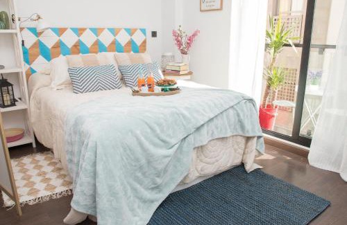 San Felipe Neri Apartment | C80 - Rustic Chic Studio Downtown