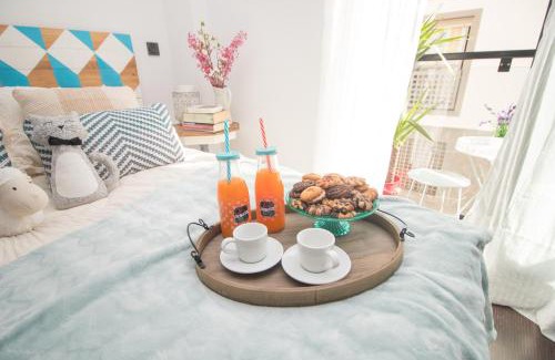 San Felipe Neri Apartment | C80 - Rustic Chic Studio Downtown