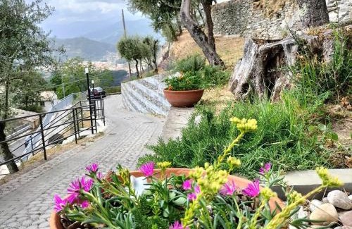 Breccanecca House | CA' DA TOLLO