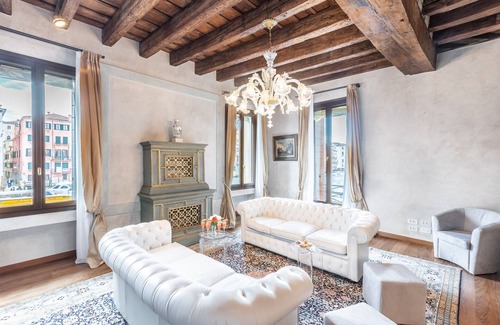 San Polo Apartment | Ca' dei Diamanti Grand Canal