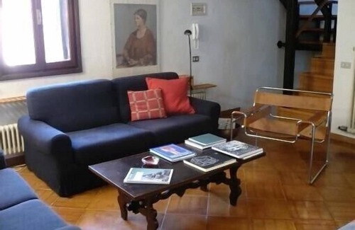 Dorsoduro Apartment | CA 'DEL PONTE - bright apartment with stunning views over the canal