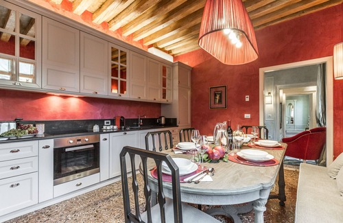 Dorsoduro Apartment | Ca' Dell'Opera Terrace