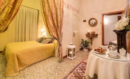 Santa Croce Bed & Breakfast | Ca' della Corte
