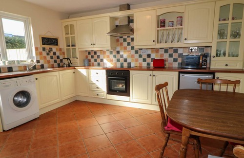 Portrush Cottage | Cabin ∙ 3 bedrooms ∙ 6 guests