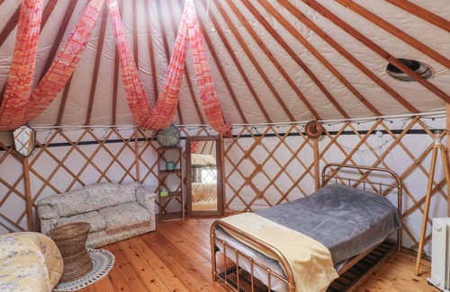 Pont-ar-gothi Cottage | Cabin ∙ 1 bedroom ∙ 5 guests