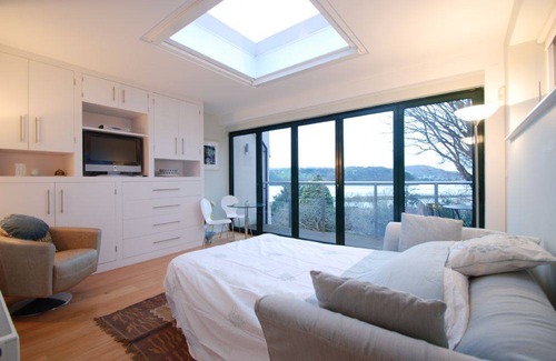 Colwyn Bay Cottage | Cabin ∙ 2 guests