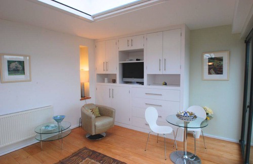 Colwyn Bay Cottage | Cabin ∙ 2 guests