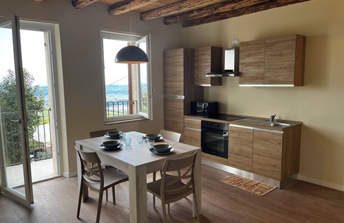 Domegliara Apartment | Casa Vacanze Conca D'Oro Appartamento Rondinella