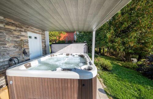Lac-Etchemin Ski Chalet | SPA and Lake - Chalet le Relaxarium