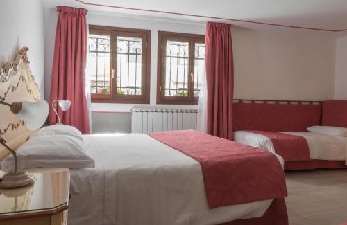 Dorsoduro Bed & Breakfast | Ca' San Trovaso - 6 Rooms