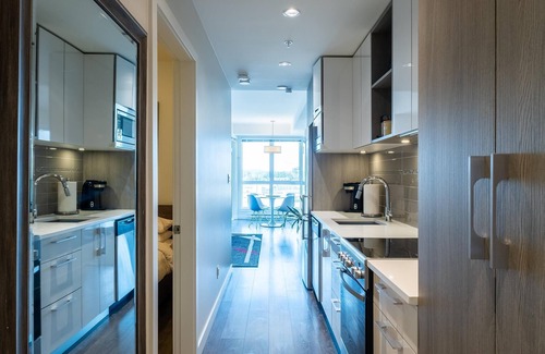 Downtown Victoria Condo | Stylish Modern Apartment in the Heart of Old Town Victoria